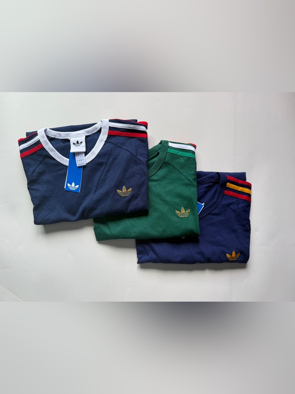 Adidas Originals [M-2XL] Ringer 3- Stripes Tee, Blue/Red KE3531 - Picture 7 of 8